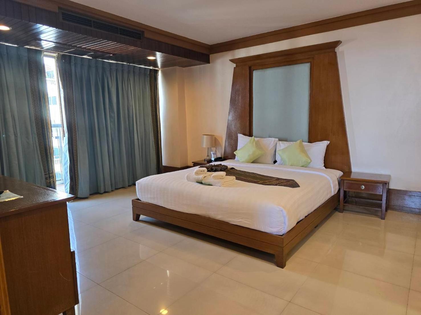 Mike Beach Resort Pattaya Εξωτερικό φωτογραφία