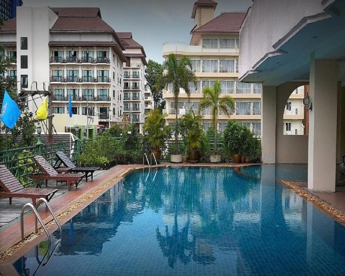 Mike Beach Resort Pattaya Εξωτερικό φωτογραφία